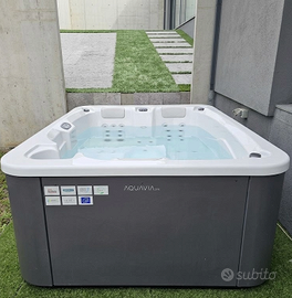 Vasca Idromassaggio Spa Aquavia – Modello TOUCH