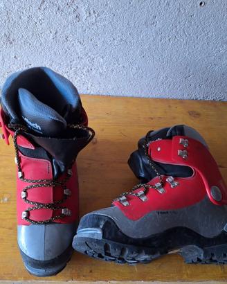 scarpone da montagna