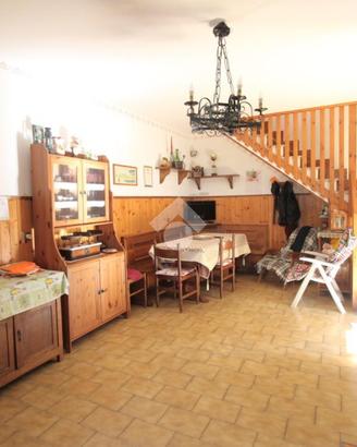CASA SEMINDIPENDENTE A ROCCANTICA