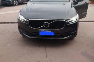 Titolo: Volvo XC60 D4 190cv AWD Momentum 12/2019 -
