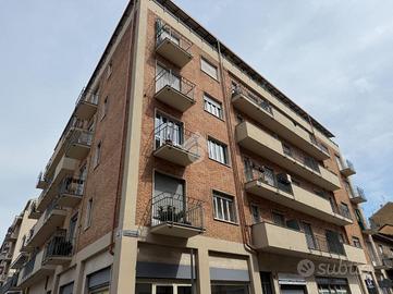 2 LOCALI A TORINO