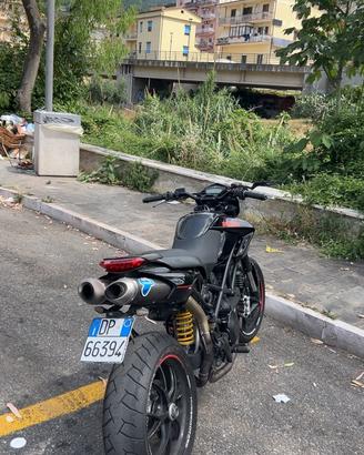 Ducati Hypermotard 796