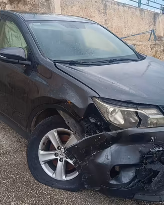 Ricambi Toyota Rav4 2.0 D 2WD anno 2013