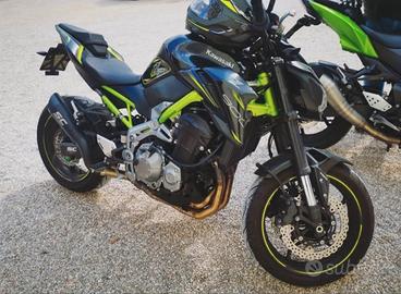 moto Kawasaki Z900 