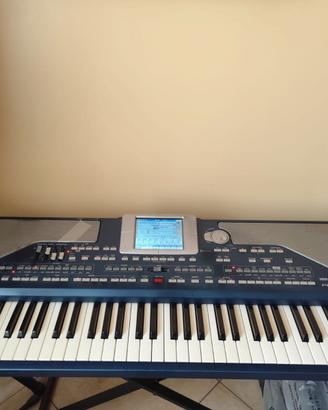 tastiera Korg pa800