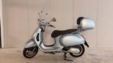 Vespa 300 Gts
