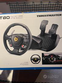 Volante per PlayStation della Ferrari