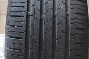 Alfa Romeo Giulia due gomme Continental € 160,00