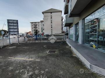 NEGOZIO A CASTELLAMMARE DEL GOLFO