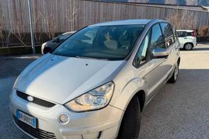 Ford Max 
