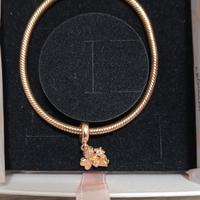 Bracciale donna Pandora in oro rosa con charm