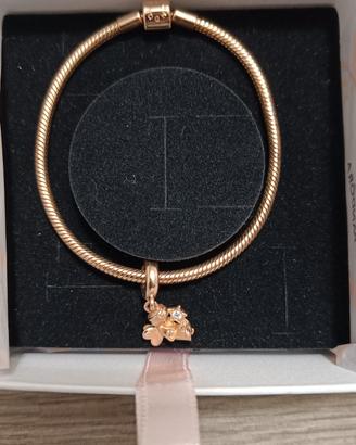 Bracciale donna Pandora in oro rosa con charm