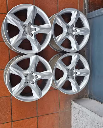 4 cerchi 18 Audi A3 A4 A5 A6 Q2 Q3 TT Q5