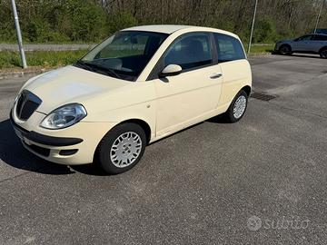 Lancia y 1.2 brnzina