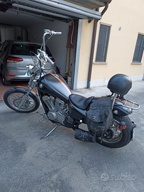Moto Honda shadow 600