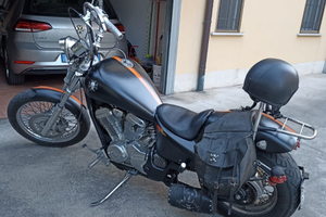 Moto Honda shadow 600