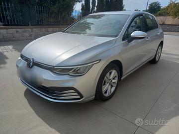 Volkswagen Golf 8 2.0 TDI 2021