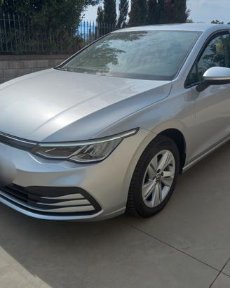 Volkswagen Golf 8 2.0 TDI 2021
