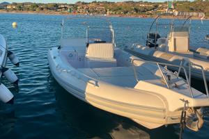 gommone 8 metri