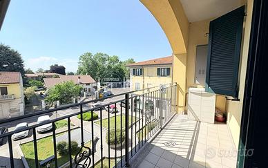 Trilocale moderno con terrazzo, doppi servizi e bo