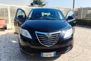 Lancia y del 2014 cilin.1200 Benz/Gas 