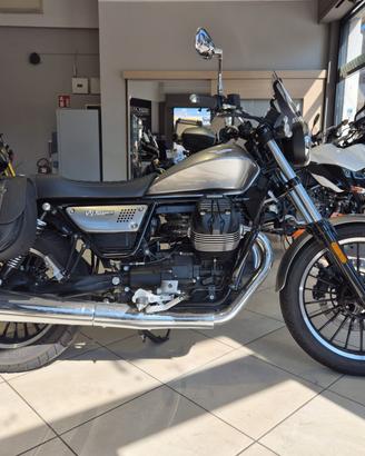 Moto Guzzi V9 ROAMER 2021-24