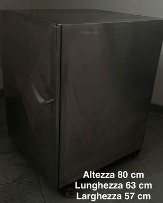 Armadietto piccolo con ruote