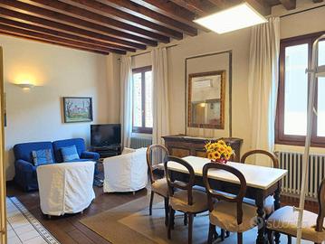 Appartamento di 90 m² con 3 locali a Firenze