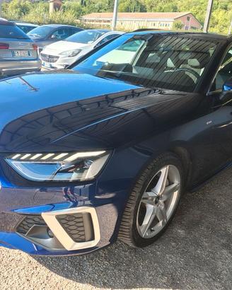 Audi A4 Avant 40 TDI quattro S tronic line edition