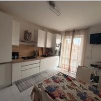 Privato vende trilocale