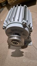 TURBINA eolica 3000 watt + reg-batteria-inverter