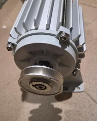 TURBINA eolica 3000 watt + reg-batteria-inverter