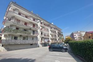 4 LOCALI A PELLEZZANO