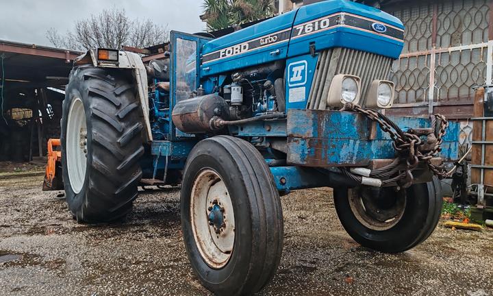 Trattore Ford 7610/Turbo 102 CV + Fresa +Aratro