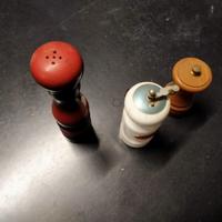 Tris (tre) macina pepe in legno massello d'epoca 