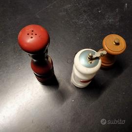 Tris (tre) macina pepe in legno massello d'epoca 