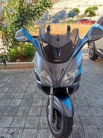 Piaggio X9 200