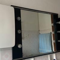 Specchio bagno vintage con illuminazione