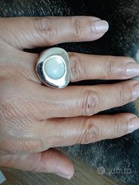 Anello a forma di cuore