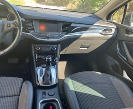 Opel Astra 1.5 At9