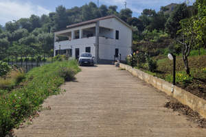 Villa unifamiliare fronte mare