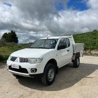 Mitsubishi L200 pick-up cassone