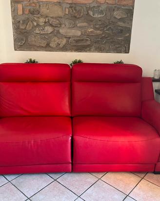 Divano ecopelle rosso doppio relax indipendente