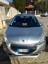 macchina Peugeot 208 GPL motore 1,6 anno 2015.....
