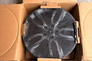 Cerchi originali Mercedes GLA 200 R18