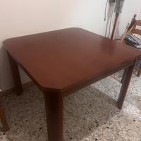 Tavolo in legno