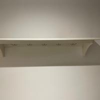 Appendino in legno bianco