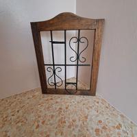 FINESTRA IN LEGNO E FERRO DA APPENDERE PORTAVASI