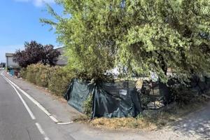 Casa 2 piani e giardino