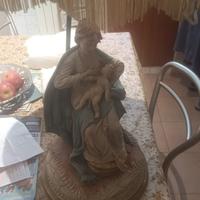 “Maternità” Opera Scultorea di Tiziano Galli